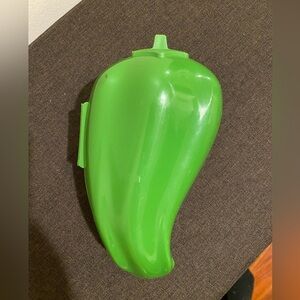 Tupperware Fun Green Jalapeño Pepper Shaped Salsa Container